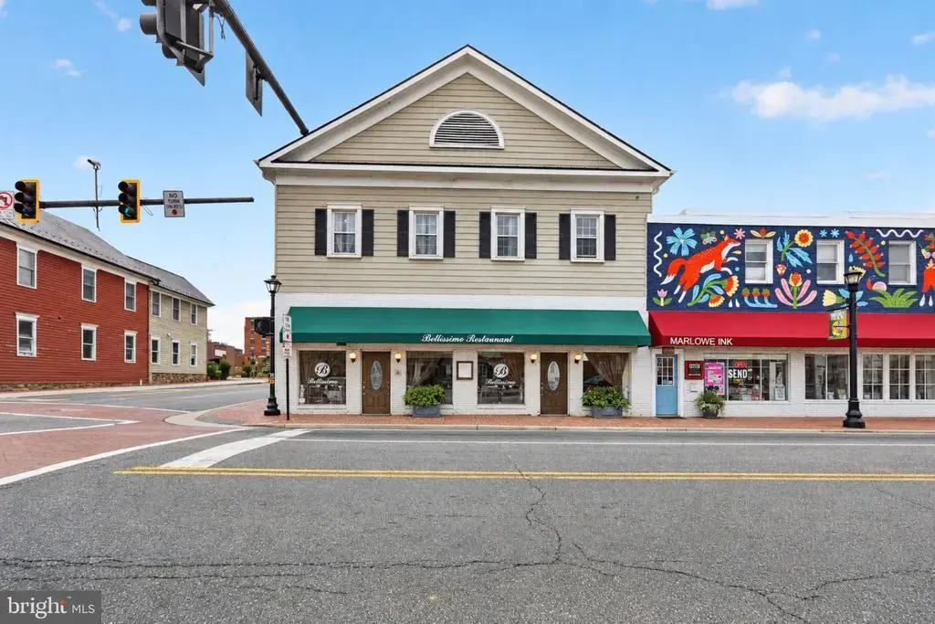 10403 Main St, FAIRFAX
