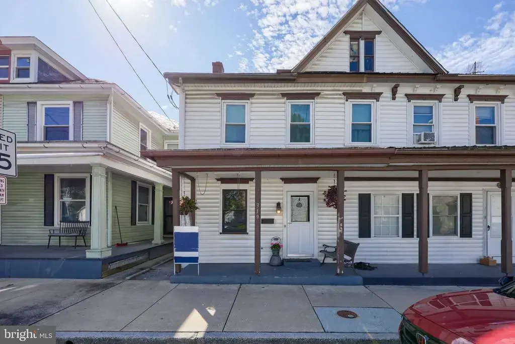 319 N Railroad St, PALMYRA