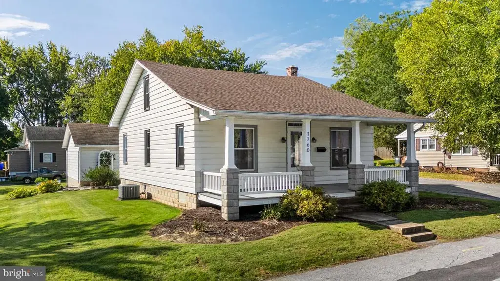 1760 Temple Ave, LANCASTER