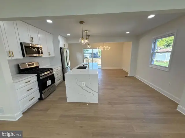 143 S Huron Dr, Oxon Hill