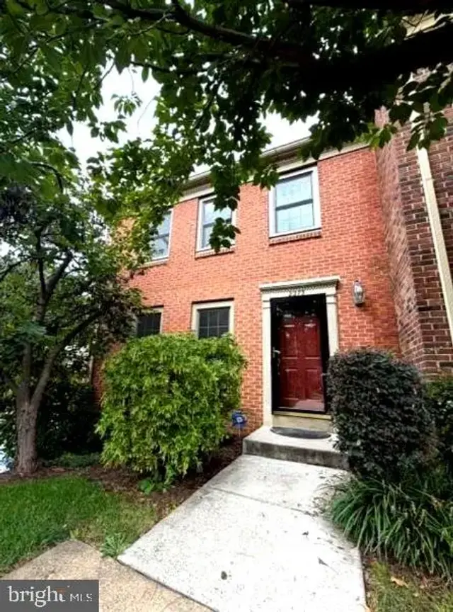 2273 Idylwood Station Ln, Falls Church