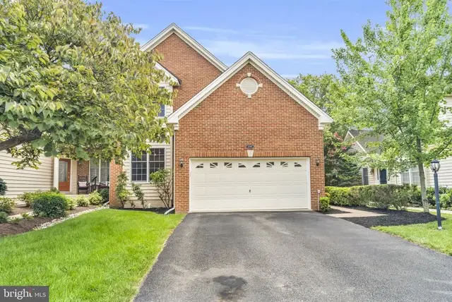 42985 Pascale Ter, Ashburn