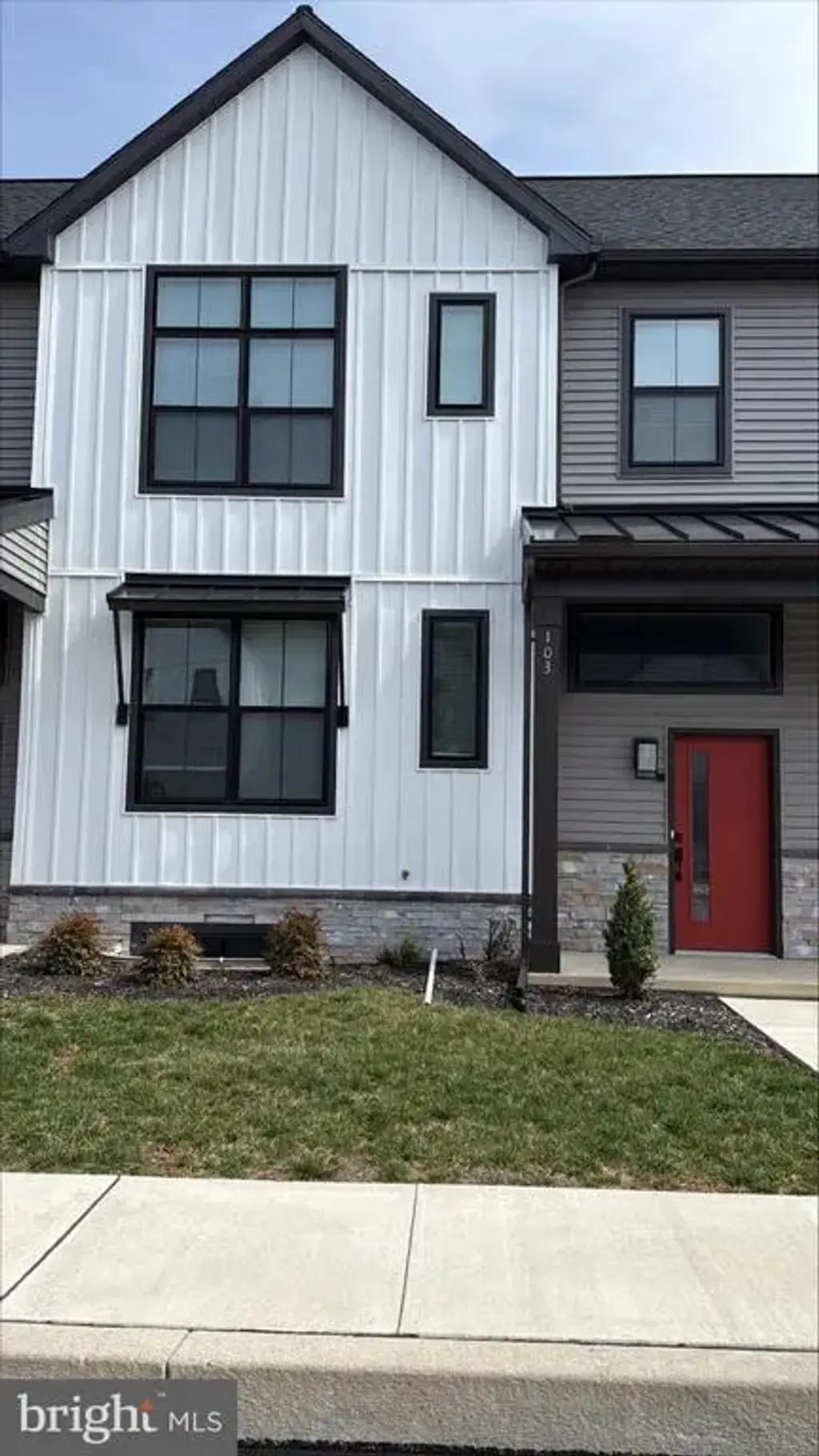 121 Despina Dr, MECHANICSBURG