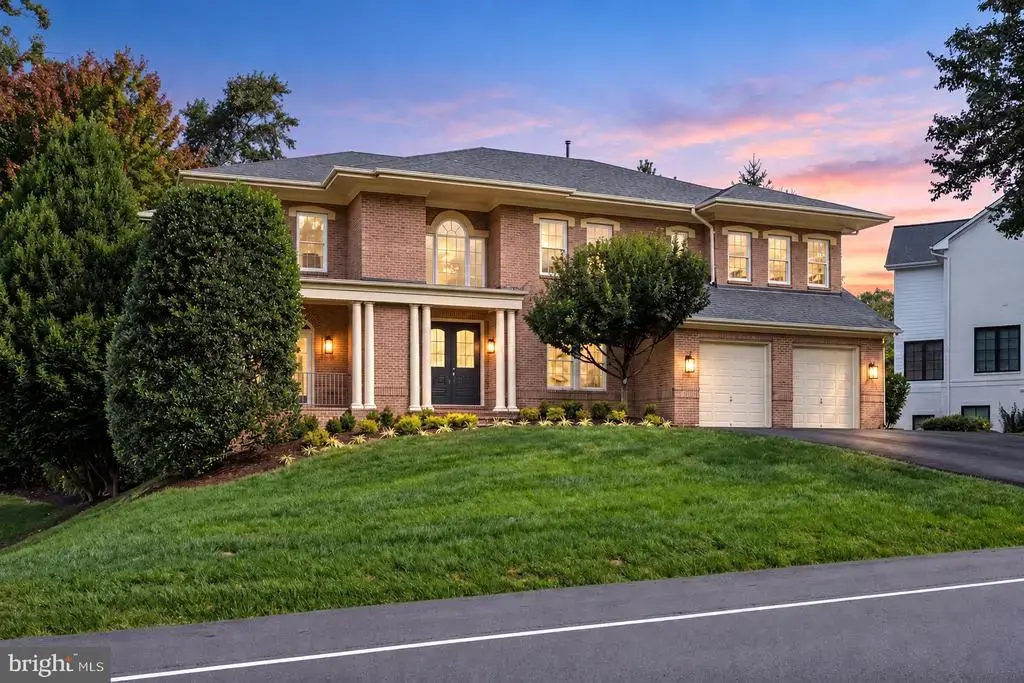 9082 Best Bower Ct, VIENNA