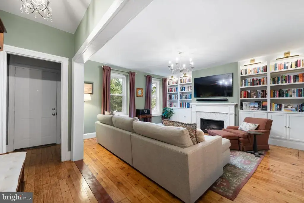 402 Leverington Ave, PHILADELPHIA
