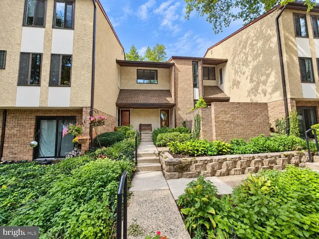 5-12 Aspen Way, DOYLESTOWN