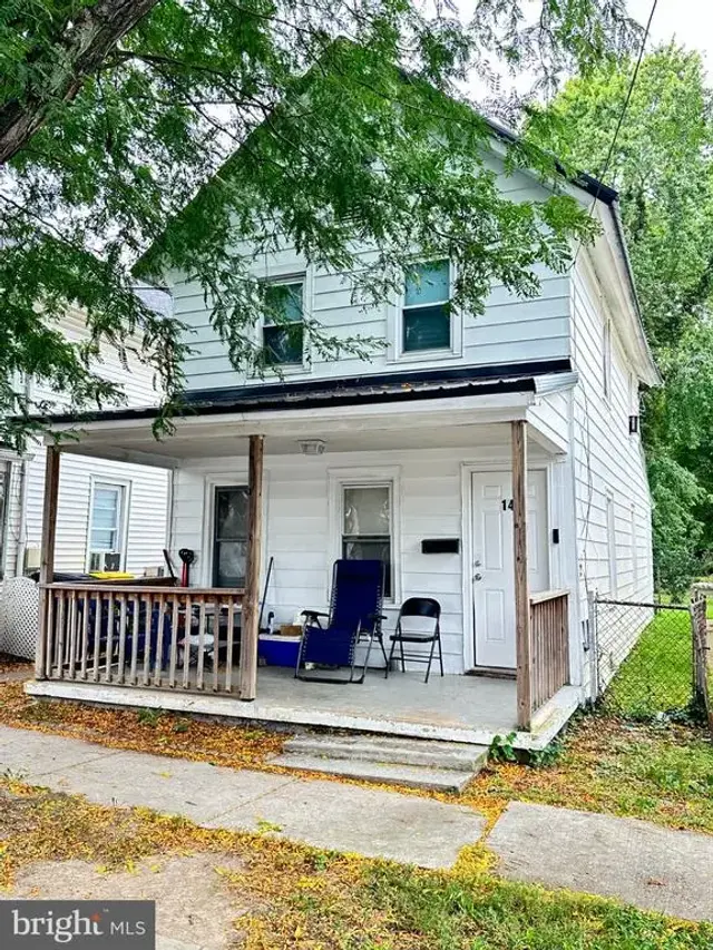 14 N Kirkwood St, Dover