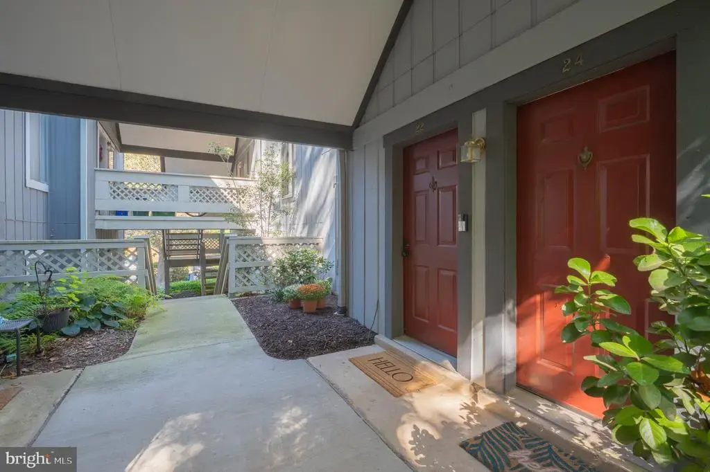 22 Windbrooke Cir #22, GAITHERSBURG