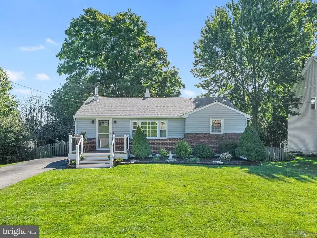 219 Pershing Ave, HORSHAM