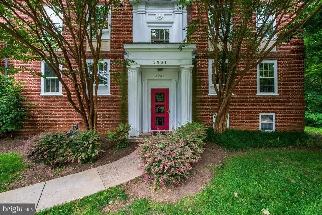 3951 Langley Ct Nw #d586, WASHINGTON