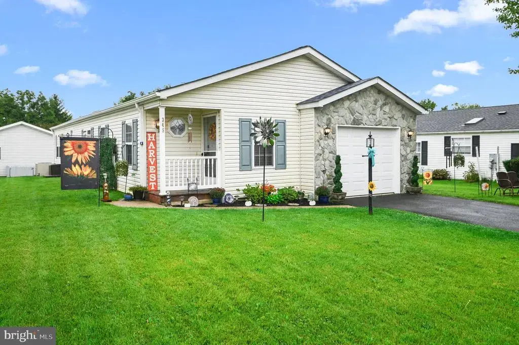 345 Countryside Cir, NEW HOPE