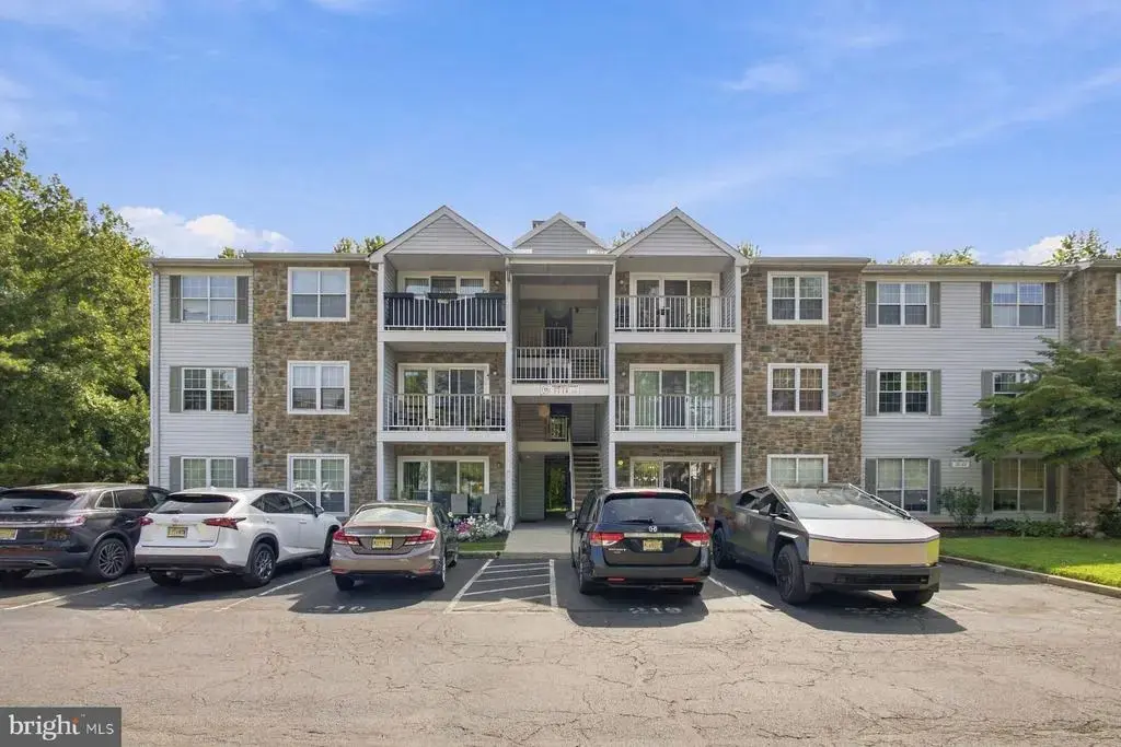 43 Mulberry Ct, HAMILTON