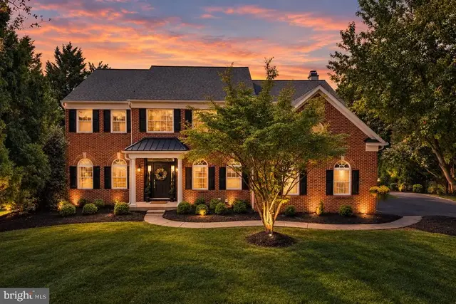 1370 Stonegate Dr, Downingtown