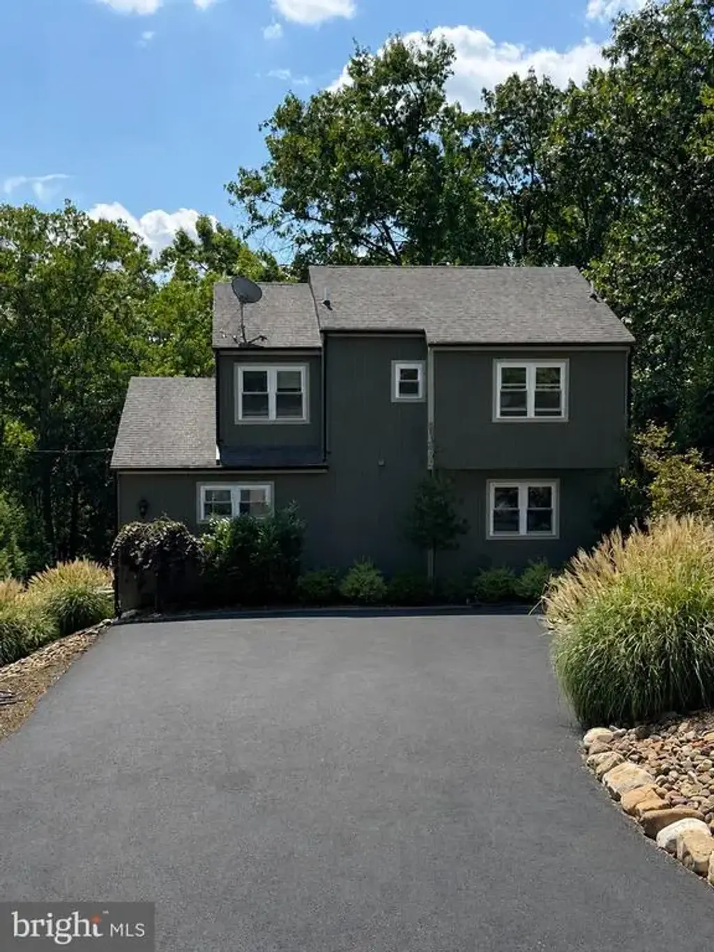 203 Fairway Cir, CROSS JUNCTION
