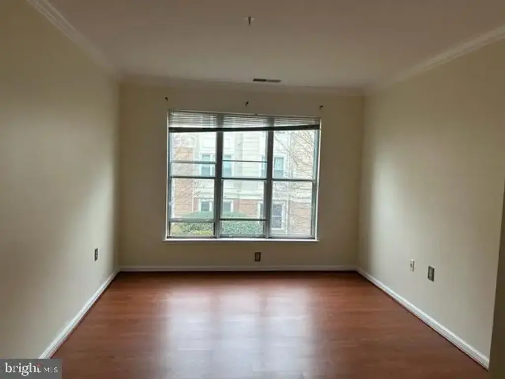 12919 Alton Sq #213, HERNDON