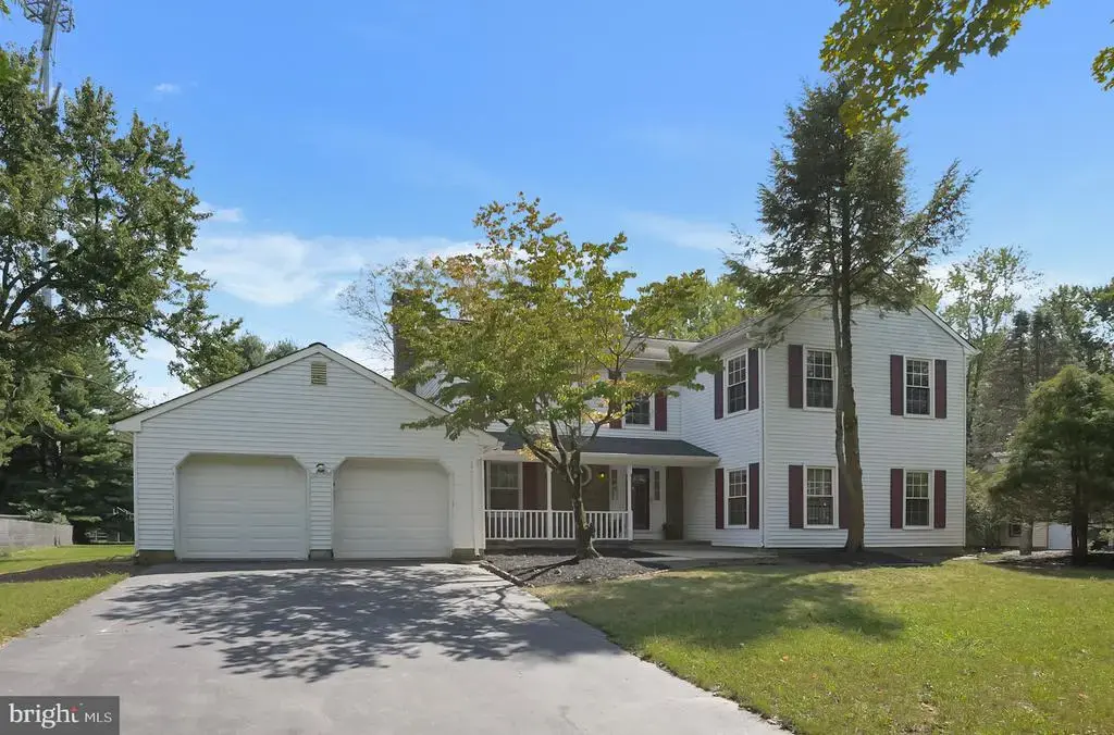 4 Cedar Ct, WEST WINDSOR