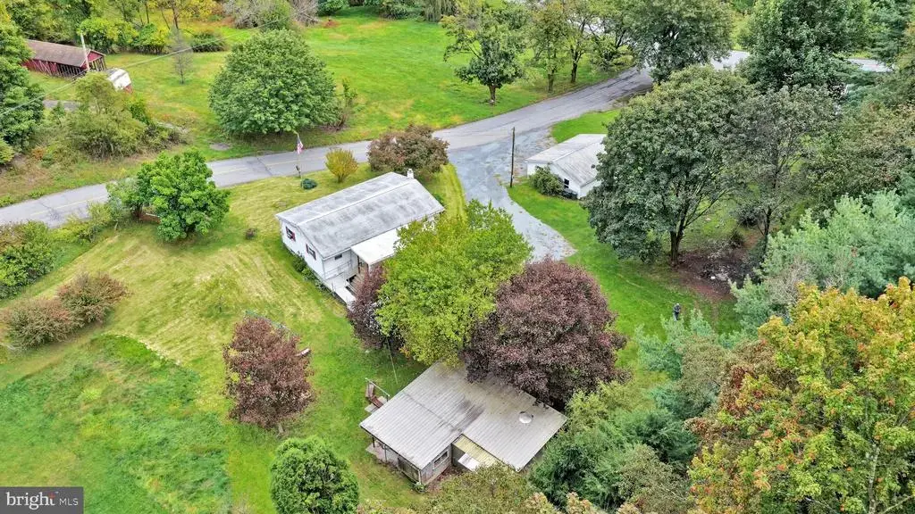 45 N Lake Dr, POTTSVILLE