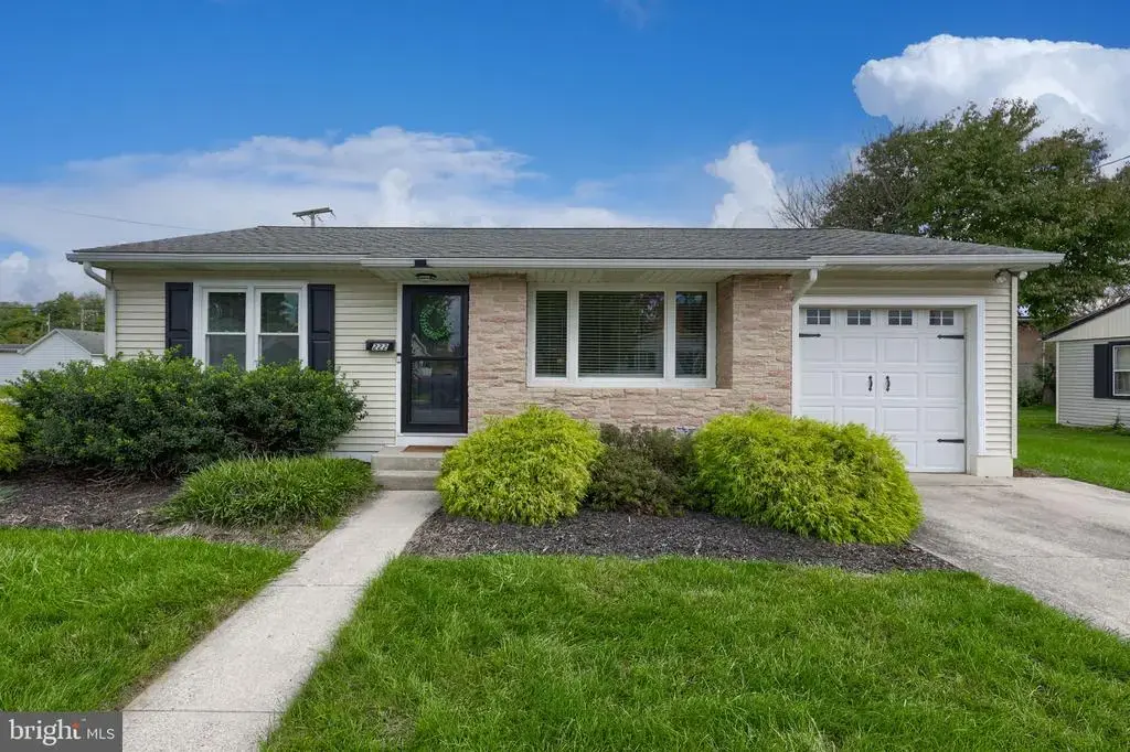 222 N Penn St, PALMYRA