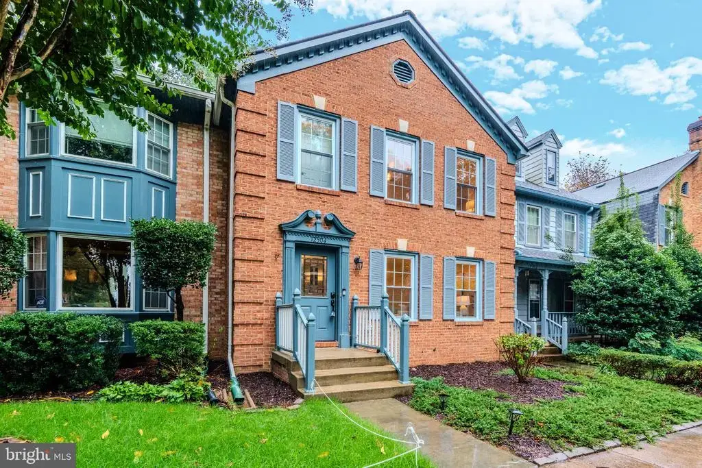 12504 Sweet Leaf Ter, FAIRFAX