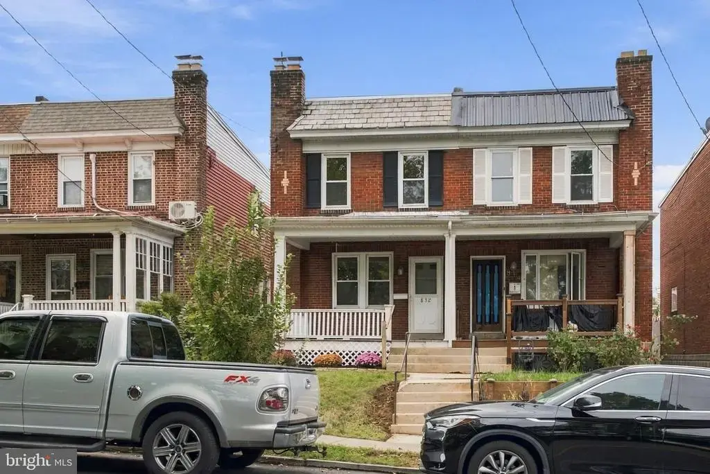 832 N Reservoir St, LANCASTER