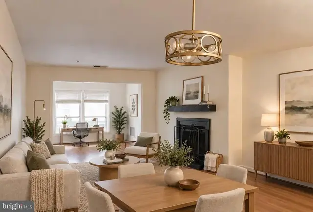 3176 Summit Square Dr #4-c5, Oakton
