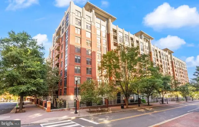 1021 N Garfield St #141, Arlington