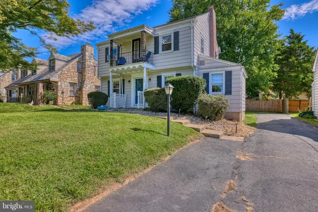 782 Lower Ferry Rd, TRENTON