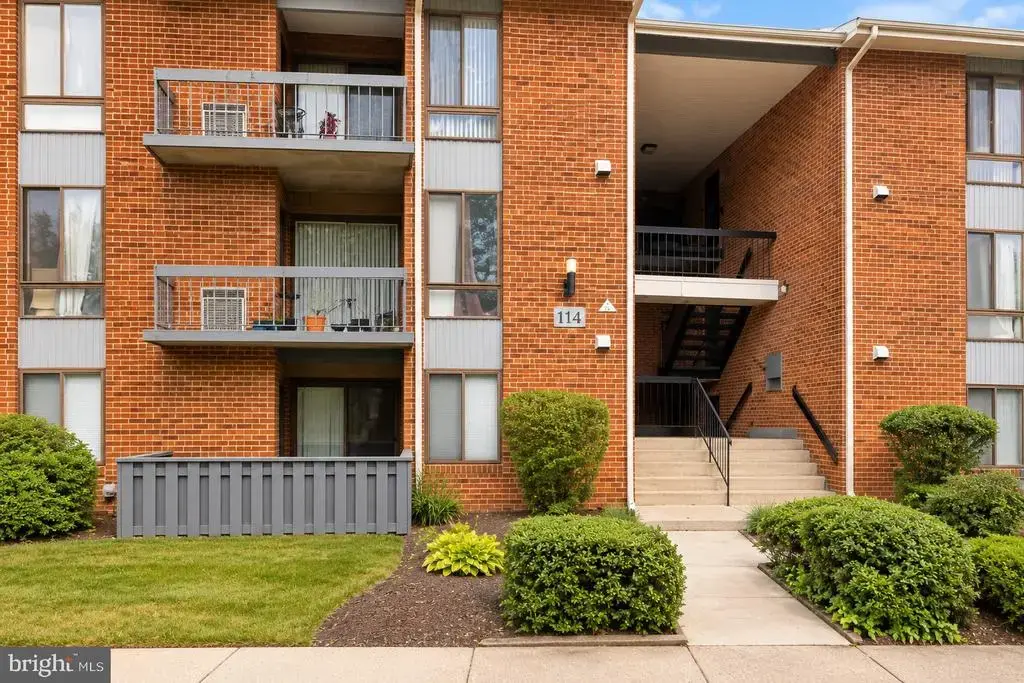 114 Van Buren Rd #6, VOORHEES