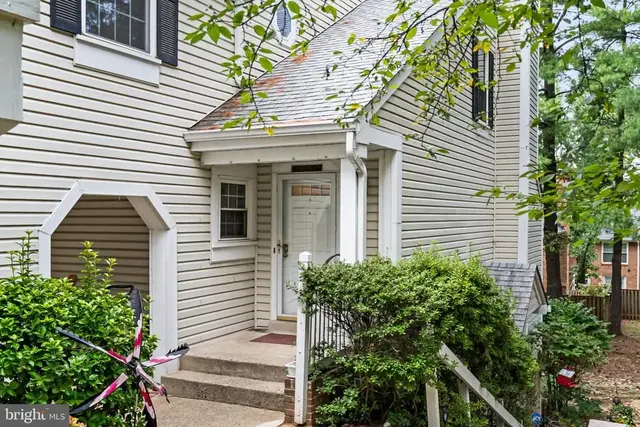 2923c S Woodley St #1, Arlington