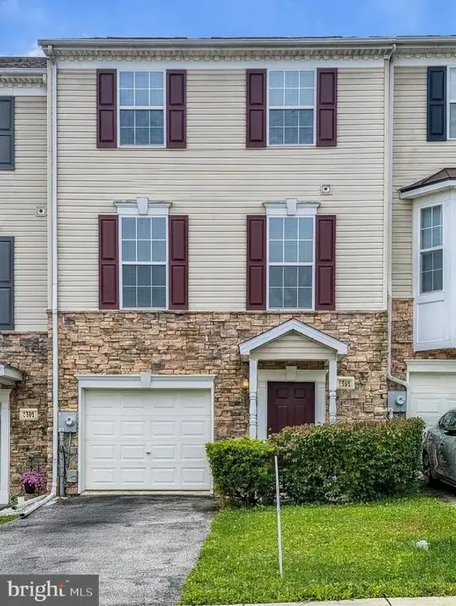 3588 Cannon Ln #3588, York