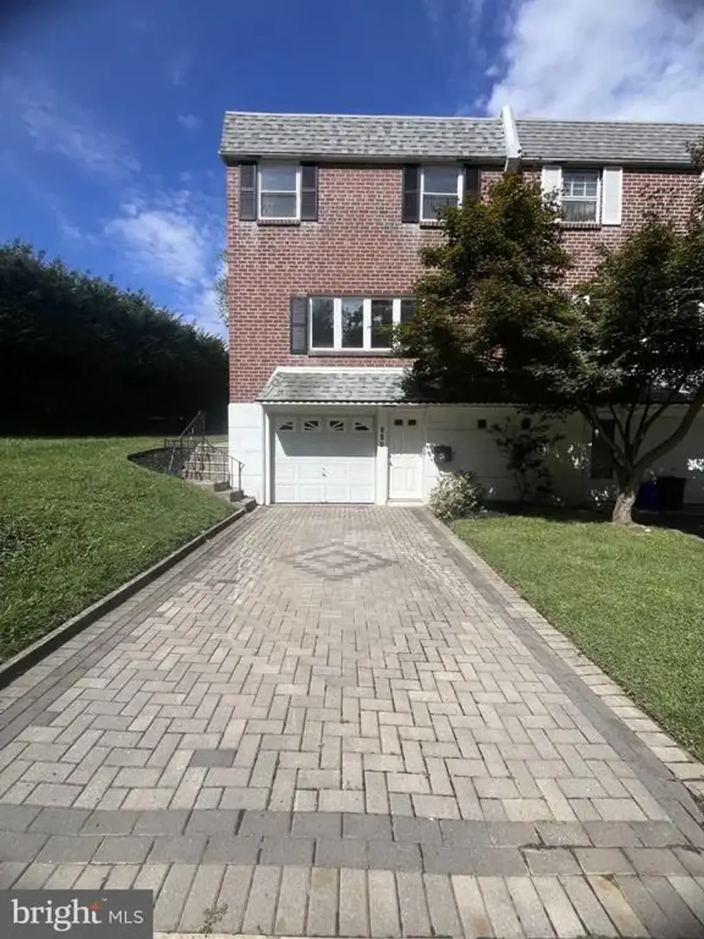 825 W Bells Mill Rd, PHILADELPHIA