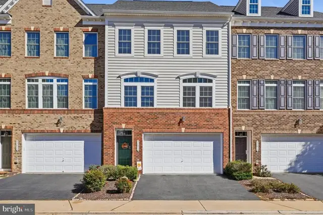 42612 Harlow Meadows Ter, Sterling