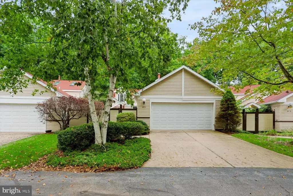 371 Oakwood Ave, STATE COLLEGE