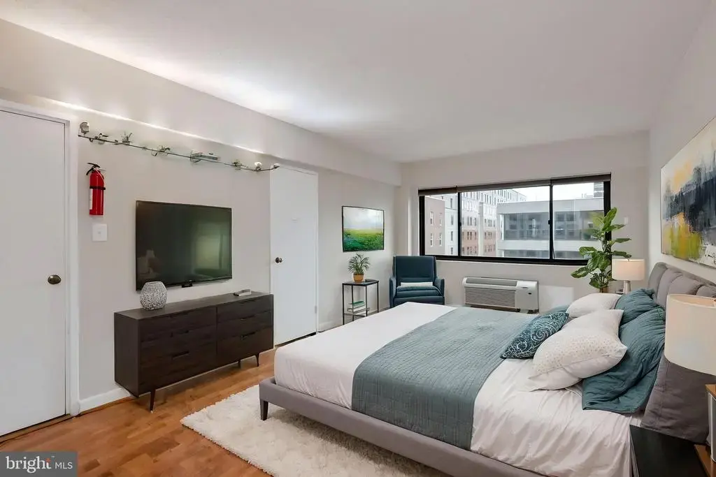 2141 I St Nw #806, WASHINGTON
