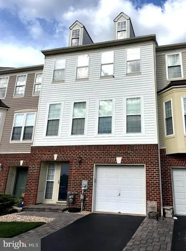 349 Rockmeade Dr, Wilmington