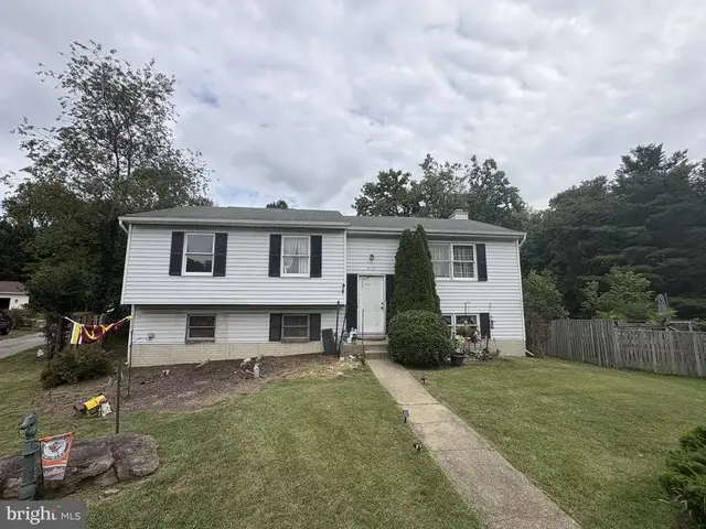 6135 Lori Ln, Elkridge