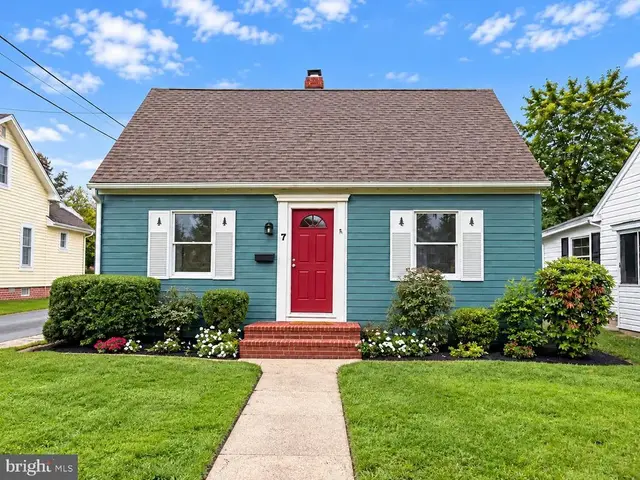7 Frederick Ave, Frederick