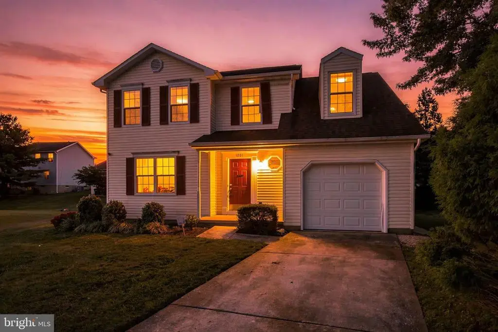 1201 Bishop Ct, FREDERICK