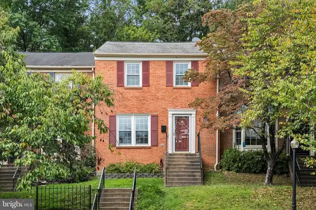 7440 Chummley Ct, Falls Church