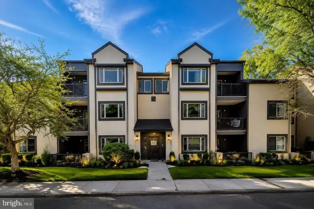 2210 Sayre Dr, PRINCETON