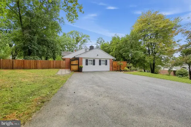 706 Timber Lake Dr, Exton