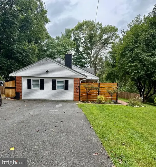 706 Timber Lake Dr, Exton