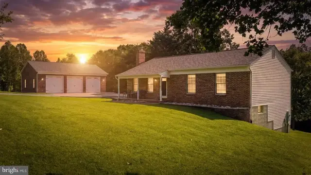 73 Old Farm Rd, Fredericksburg