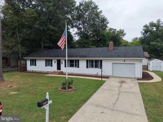 7102 Dogwood Ter, Easton