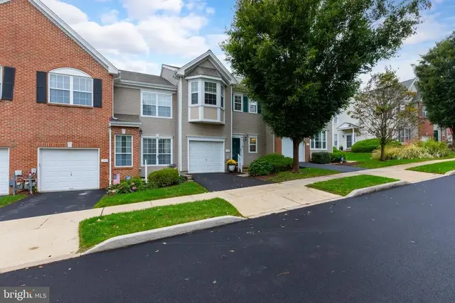 109 Lydia Ln, West Chester