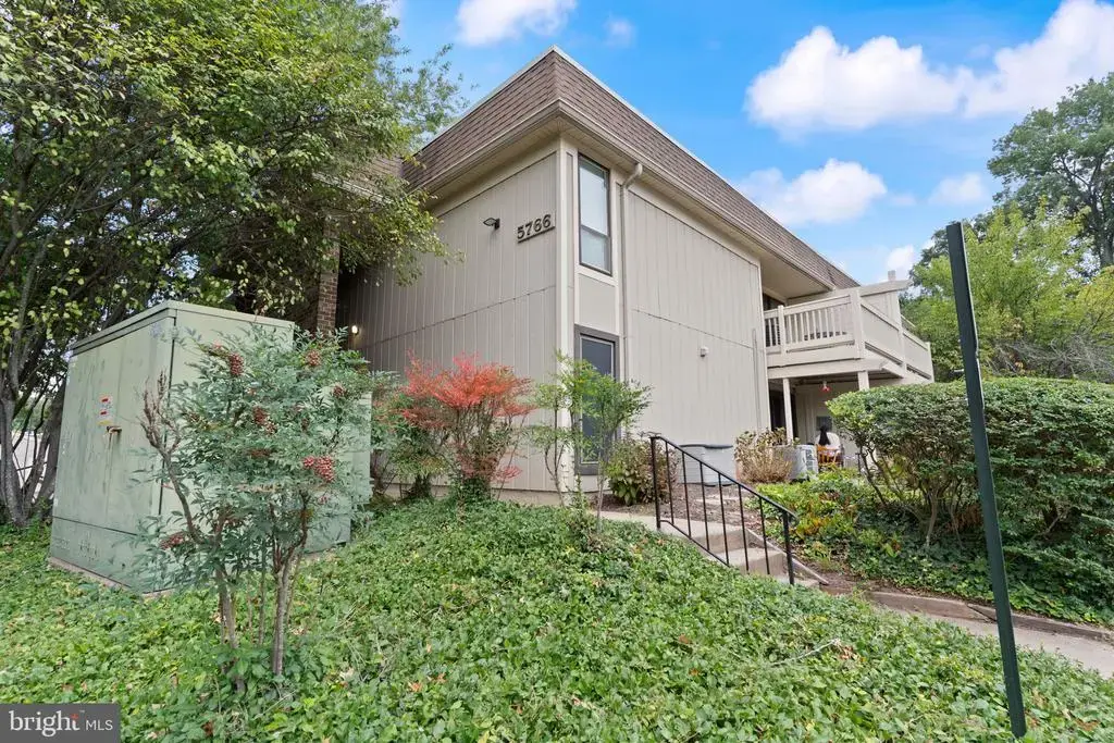 5766 Rexford Ct #m, SPRINGFIELD