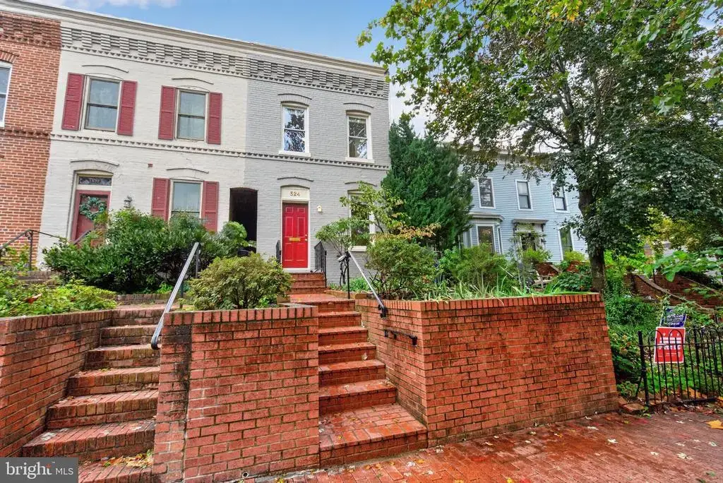 524 4th St Se, WASHINGTON