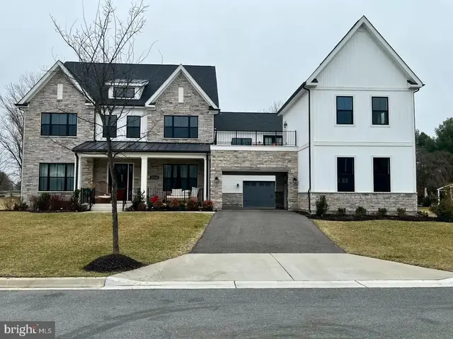 12140 Hanson Farm Dr, North Potomac