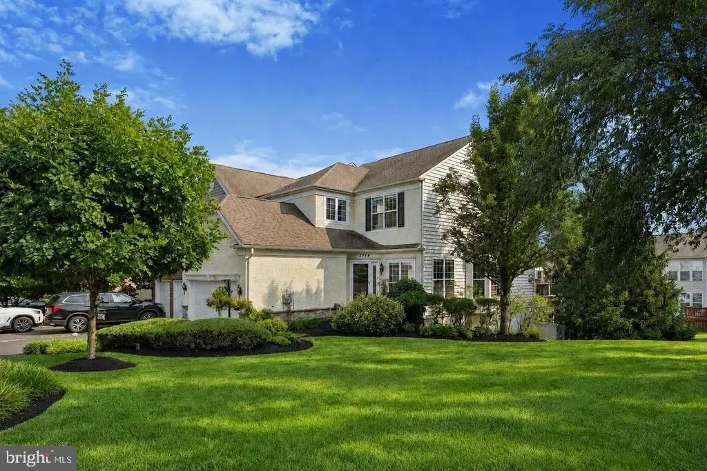 2114 Redbud Ln, FURLONG