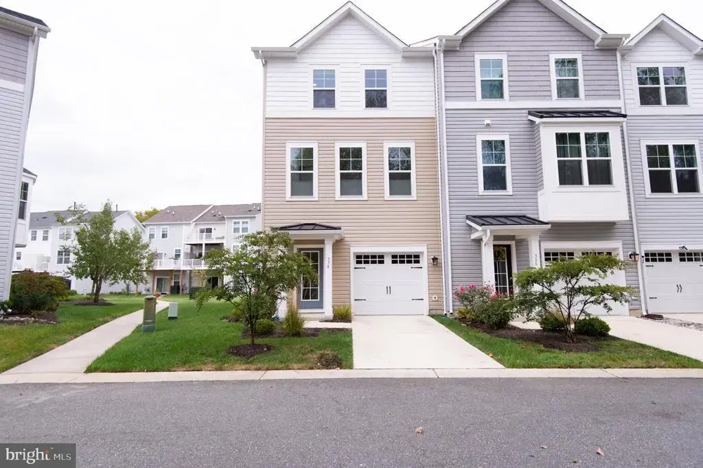 334 Shipyard Dr, CAMBRIDGE